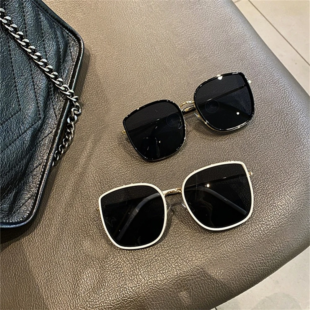Girls Trendy Fashion Large Frame Sunglasses Retro Fashion Square Sunglasses Travel, Beach Glasses
Girls Trendy Fashion Large Frame Sunglasses Retro Fashion Square Sunglasses Travel, Beach Glasses