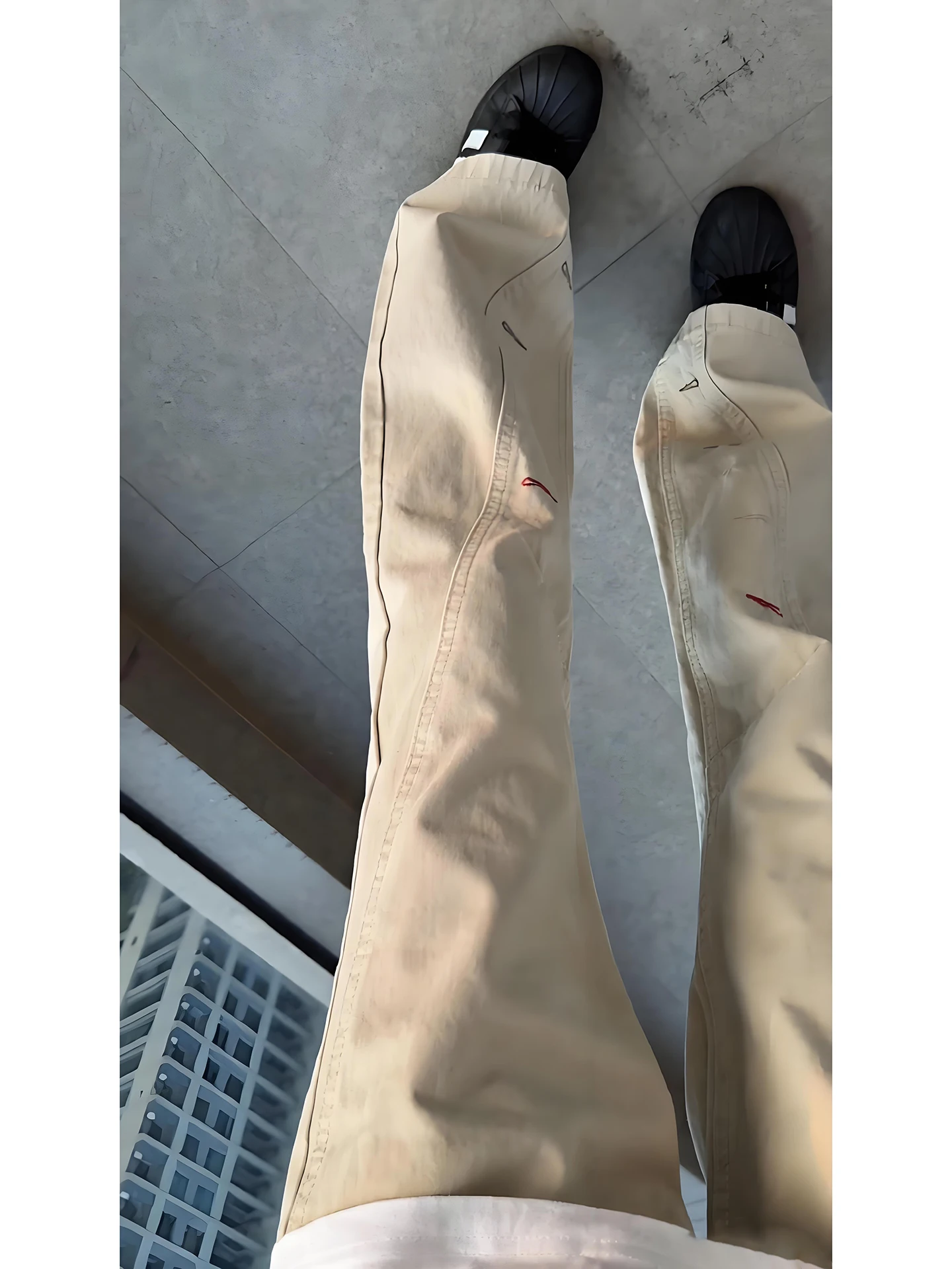 Pure Cotton Light Beige Slanted Cut Men's Jeans Autumn Winter Button Eye Embroidery Straight Leg Micro Flare American Sle W...
Pure Cotton Light Beige Slanted Cut Men's Jeans Autumn Winter Button Eye Embroidery Straight Leg Micro Flare American Sle W...