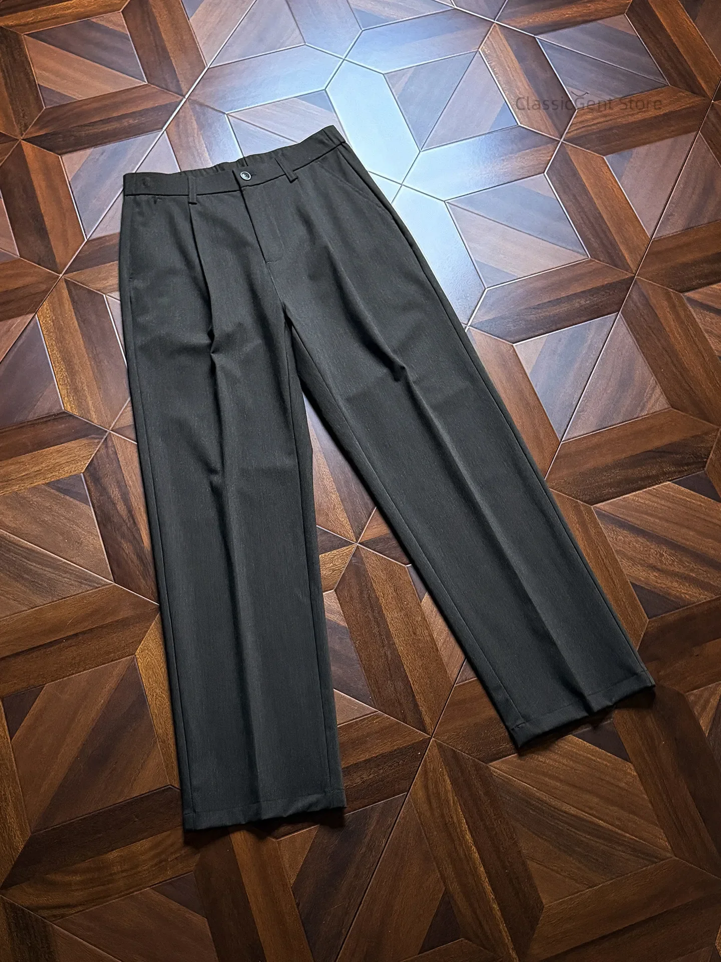 Ingenuity quality, Modal mulberry silk ice smooth 7.7OZ straight casual trousers
Ingenuity quality, Modal mulberry silk ice smooth 7.7OZ straight casual trousers