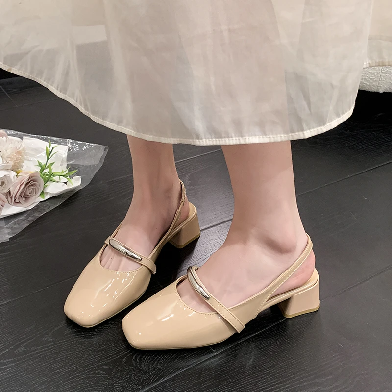2026 New Mary Jane Slingback Sandals for Women Block Heel Square Toe Closed-Toe Pumps Elegant Commuter Low Heels
2026 New Mary Jane Slingback Sandals for Women Block Heel Square Toe Closed-Toe Pumps Elegant Commuter Low Heels