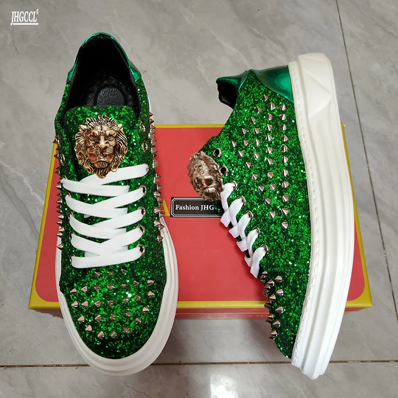 Men's shoes new personality trend gold board shoes diamond casual shoes soft soled sports shoes A6
Men's shoes new personality trend gold board shoes diamond casual shoes soft soled sports shoes A6