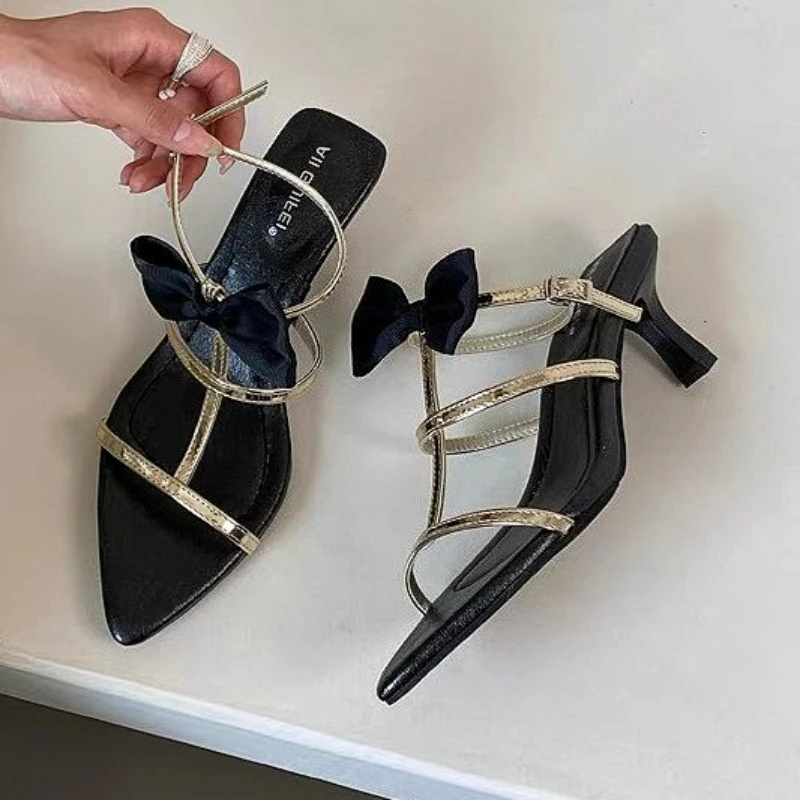Elegant Pointed Toe High Heeled Sandals Women T-Strap Summer 2025 Footwear Female Fashion Brand Party Dress Shoes Ladies Pumps
Elegant Pointed Toe High Heeled Sandals Women T-Strap Summer 2025 Footwear Female Fashion Brand Party Dress Shoes Ladies Pumps