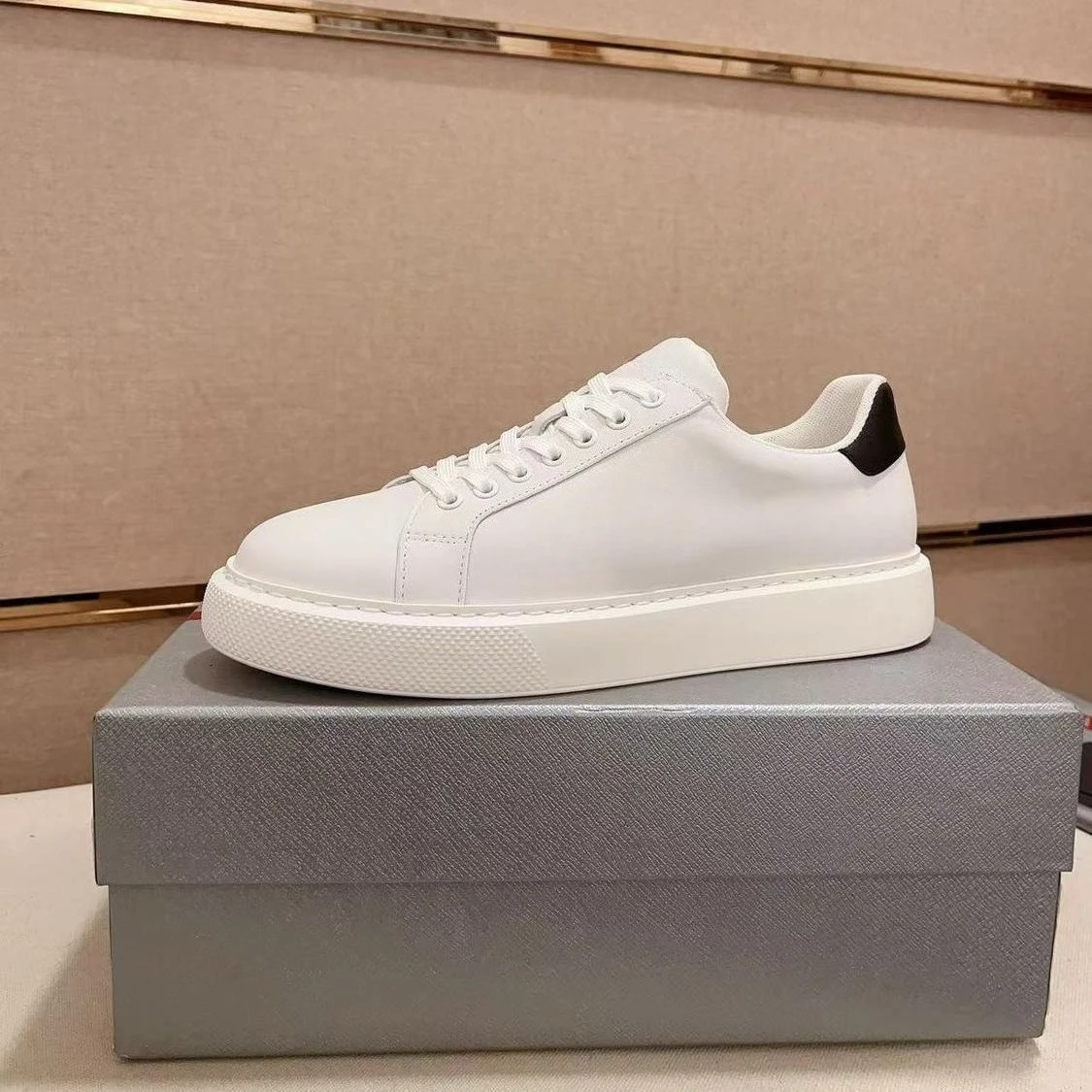 Brand Discount Summer Luxury Sneakers, Korean Style Genuine Leather Platform Sneakers, Outdoor Height-Increasing Casual Shoes
Brand Discount Summer Luxury Sneakers, Korean Style Genuine Leather Platform Sneakers, Outdoor Height-Increasing Casual Shoes