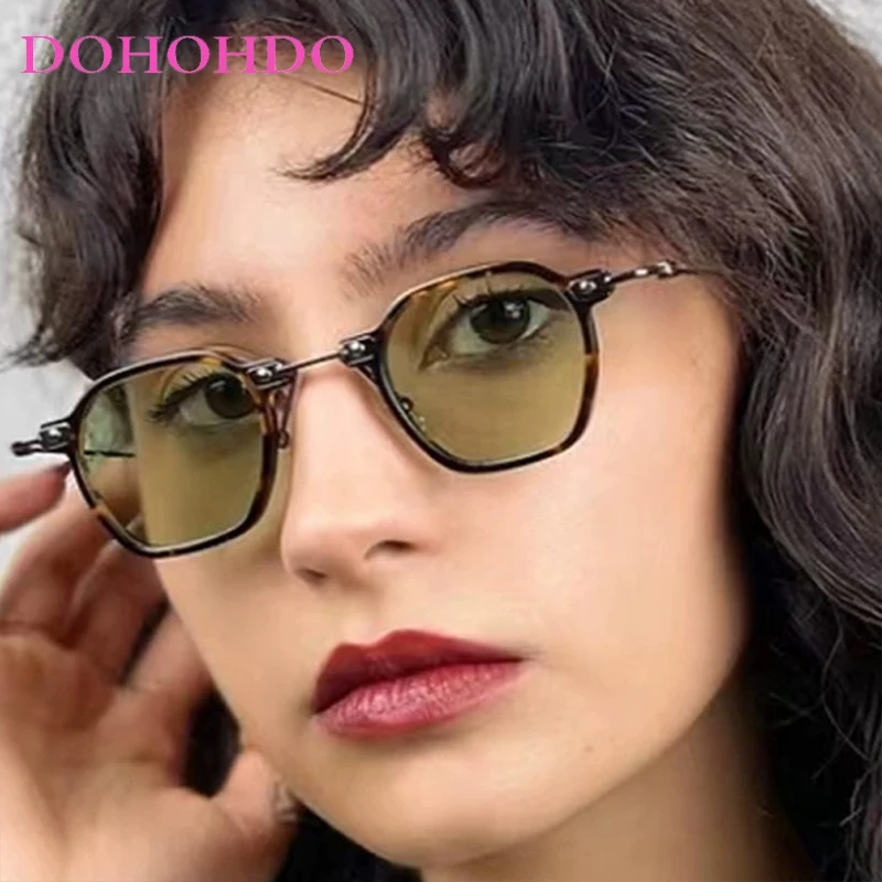 Retro Metal Leg Punk Small Square Frame Women Sunglasses Designer Brand Men Sunglass Outdoor Driving Travel Eyewear UV400 Lentes
Retro Metal Leg Punk Small Square Frame Women Sunglasses Designer Brand Men Sunglass Outdoor Driving Travel Eyewear UV400 Lentes