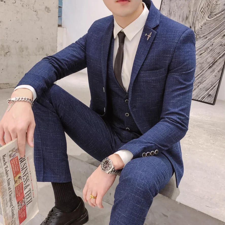 2025 Men's Business Fitted Two-Button Suit Set Fashionable Versatile Trendy Groom Best Man Banquet Dress Three-Piece Ensemble
2025 Men's Business Fitted Two-Button Suit Set Fashionable Versatile Trendy Groom Best Man Banquet Dress Three-Piece Ensemble