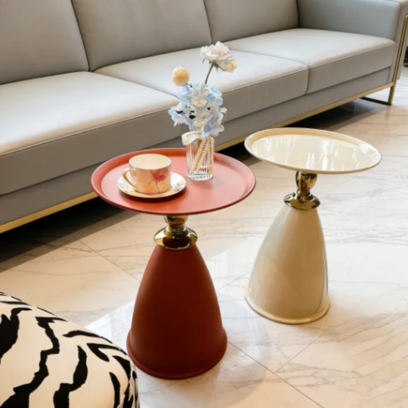 Light Luxury Round Side Table-Minimalist Sofa End Table with Creative Circular Design, for Living Room, Balcony & Bedroom Corner
Light Luxury Round Side Table-Minimalist Sofa End Table with Creative Circular Design, for Living Room, Balcony & Bedroom Corner