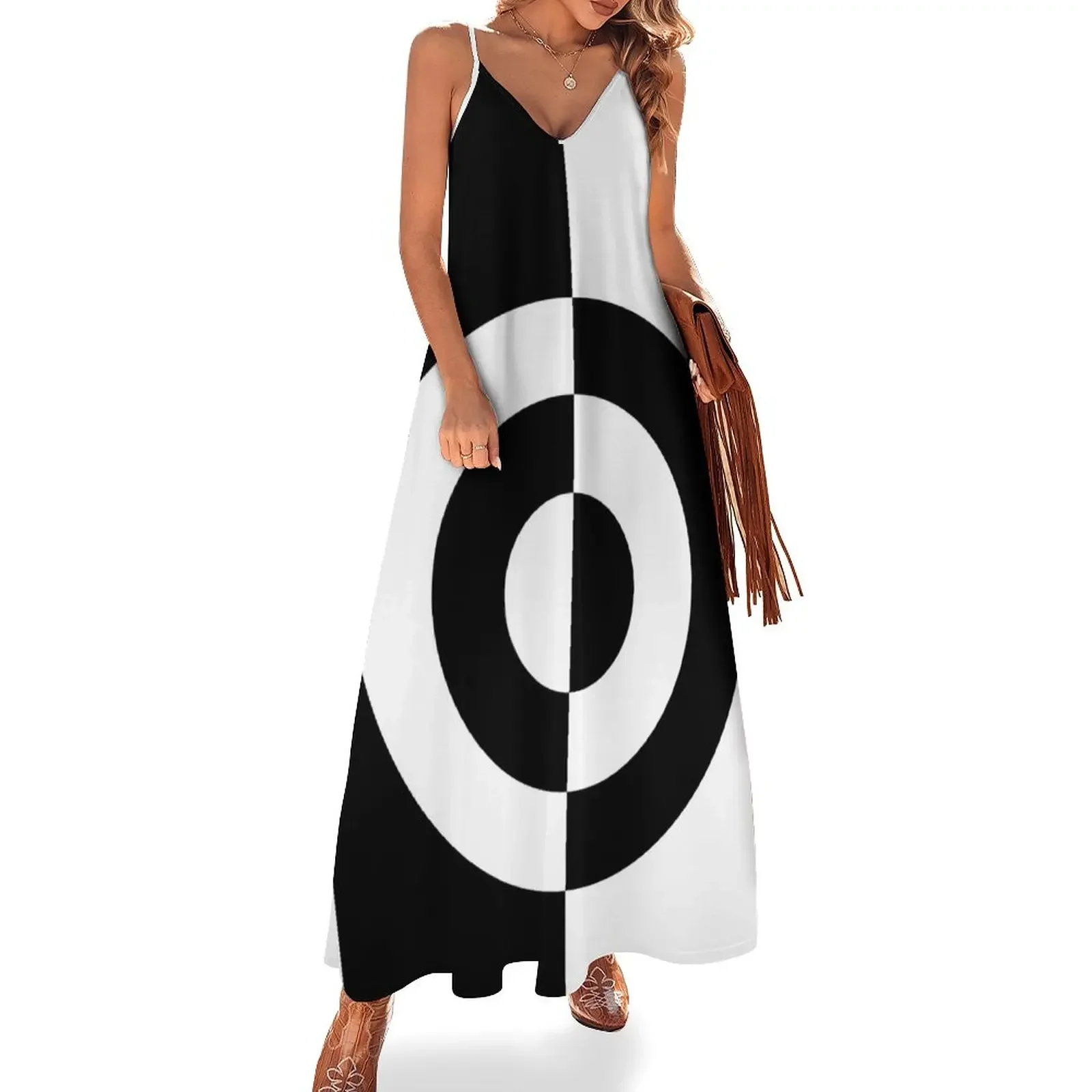 Mod Target - Black & White Retro Invert Sleeveless Dress Dress women dresses ladies 2025 summer
Mod Target - Black & White Retro Invert Sleeveless Dress Dress women dresses ladies 2025 summer