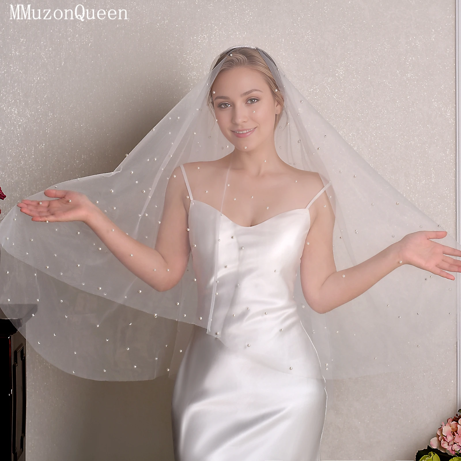TOPQUEEN Bridal Wedding Veil Pearl Double Layer Veil Soft Bridal Veil Bridal Accessories With Comb Customizable V02
TOPQUEEN Bridal Wedding Veil Pearl Double Layer Veil Soft Bridal Veil Bridal Accessories With Comb Customizable V02