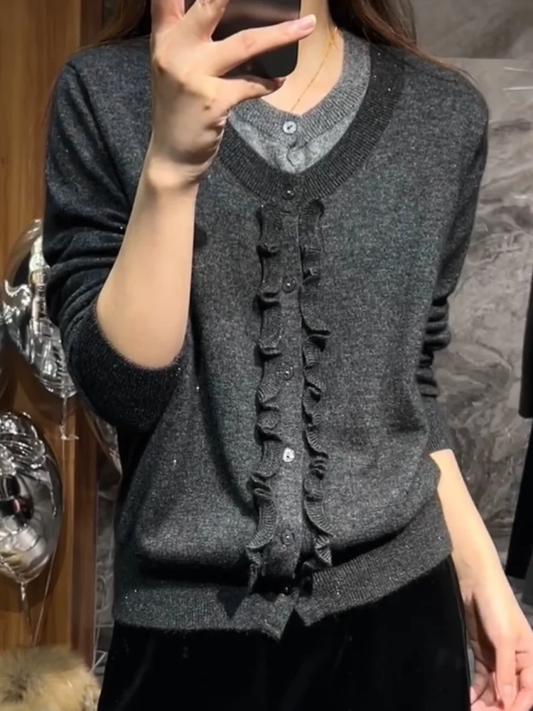 Корейский модный вязаный свитер с эффектом похудения, большие размеры, осенняя новинка, цельный, теплый, с теплоизоляцией
Корейский модный вязаный свитер с эффектом похудения, большие размеры, осенняя новинка, цельный, теплый, с теплоизоляцией