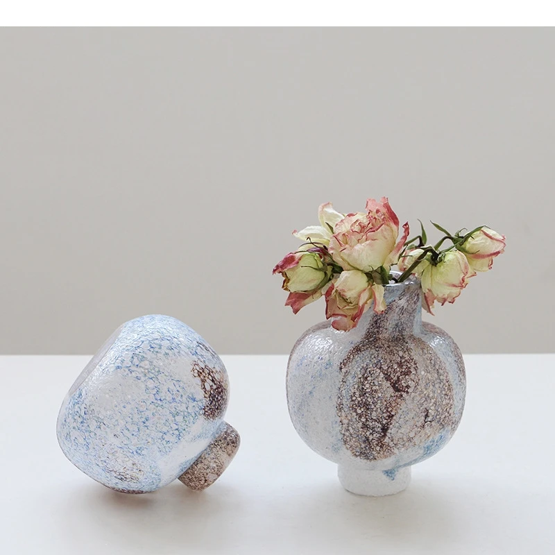 Creative Round Bubble Glass Vase Flower Pots Table Decoration Flower Arrangement Hydroponics Floral Vases Room Aesthetic Decor
Creative Round Bubble Glass Vase Flower Pots Table Decoration Flower Arrangement Hydroponics Floral Vases Room Aesthetic Decor
