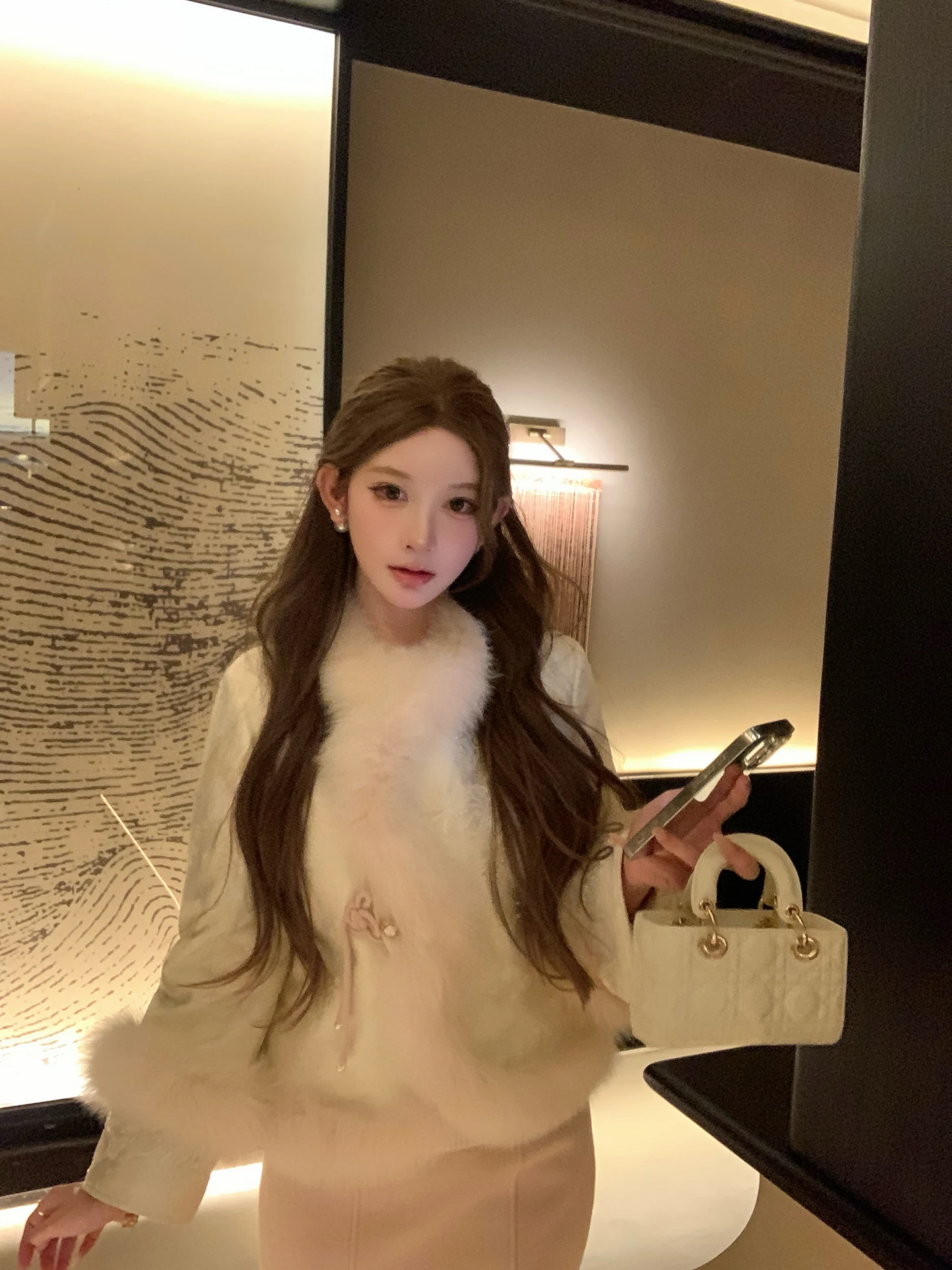 Ele Chinese Sle Fur down Jaet Skirt Set Winter Warm Stand Collar Long Sve Women's Faion Outerwear Ensemble
Ele Chinese Sle Fur down Jaet Skirt Set Winter Warm Stand Collar Long Sve Women's Faion Outerwear Ensemble