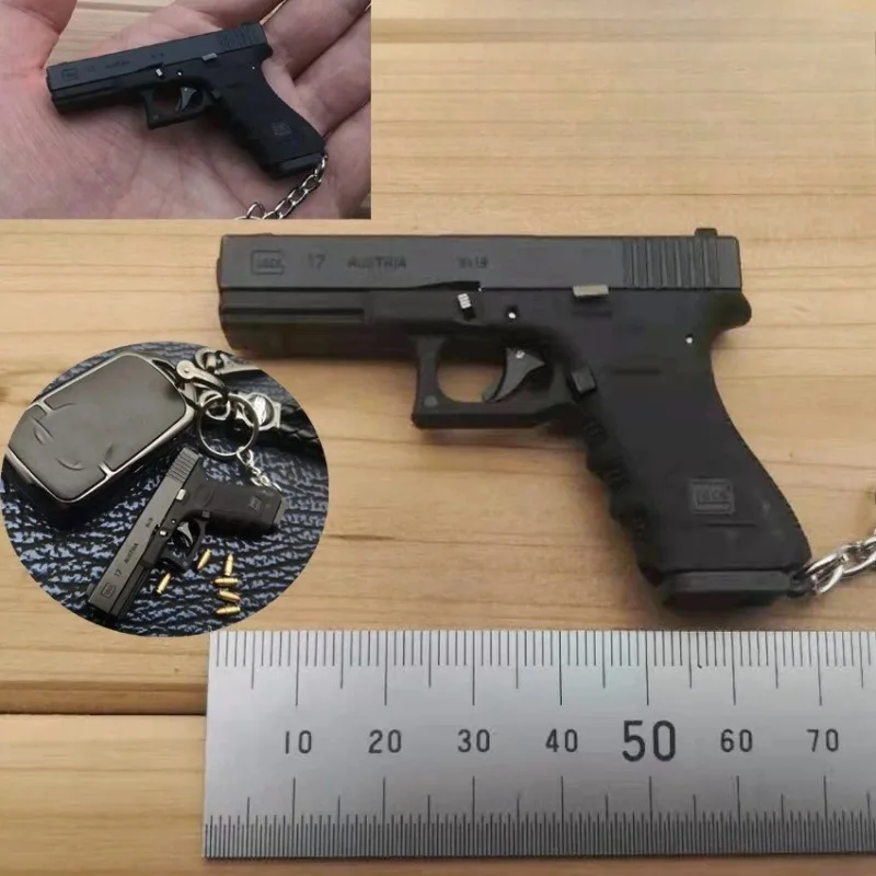 1PC Alloy Empire 1:3 with Keychain Pistol Model Ornaments Simulation Detachable Soldier Equipment with Bullets Decorative Toys
1PC Alloy Empire 1:3 with Keychain Pistol Model Ornaments Simulation Detachable Soldier Equipment with Bullets Decorative Toys