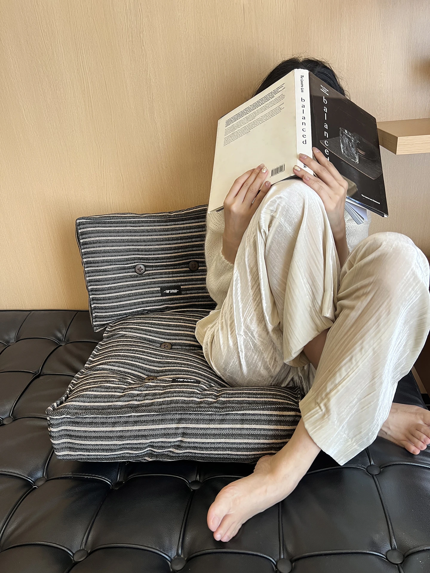 Thiened Stripe Removable Cuion Large Zu Window Pad Ce Homestay Square ape Mixed Fabric PP Cotton Filling
Thiened Stripe Removable Cuion Large Zu Window Pad Ce Homestay Square ape Mixed Fabric PP Cotton Filling