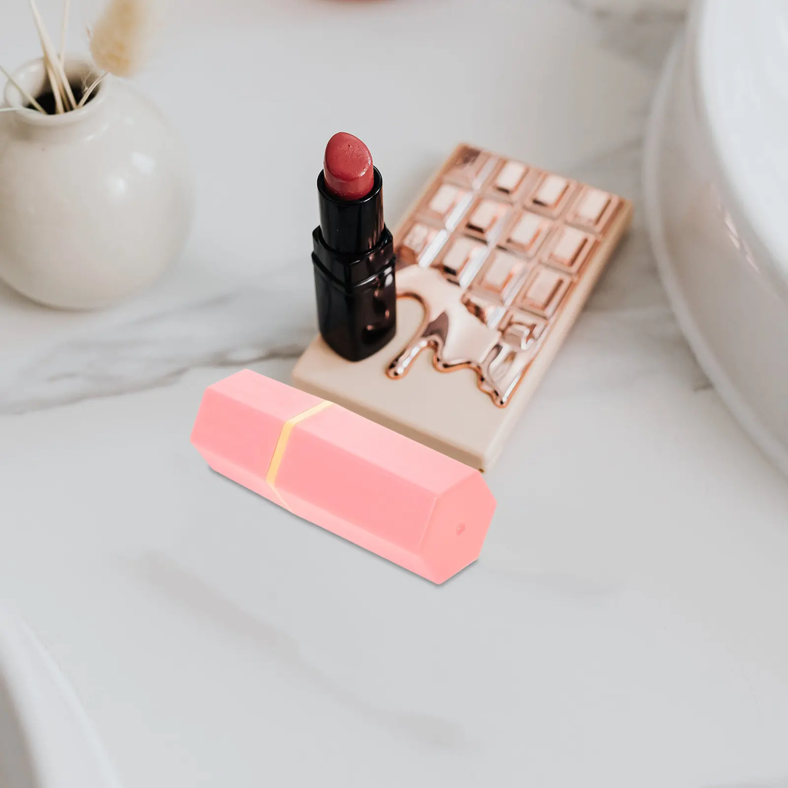 Volcanic Stone Oil Absorbing Roller Ball Compact Portable Face Oil Remover Lightweight Travel Roller for Oily Skin
Volcanic Stone Oil Absorbing Roller Ball Compact Portable Face Oil Remover Lightweight Travel Roller for Oily Skin