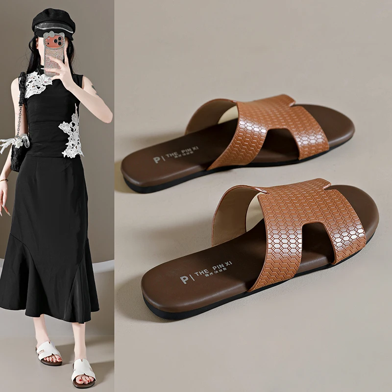 Women Summer Slides Fashion Flat Slippers Soft Sole Non-slip Casual Shoes Indoor Outdoor Beach Daily Wear Versatile Sandals
Women Summer Slides Fashion Flat Slippers Soft Sole Non-slip Casual Shoes Indoor Outdoor Beach Daily Wear Versatile Sandals