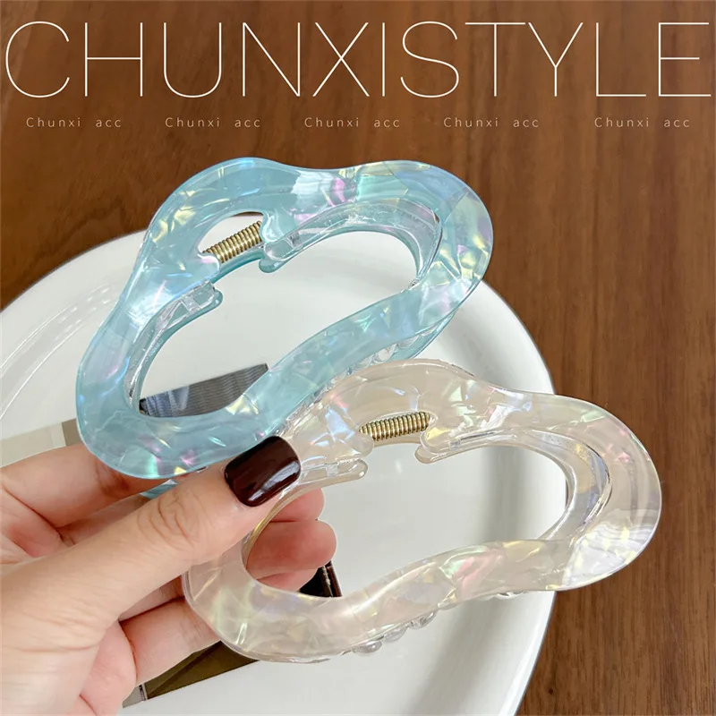 Hollow Cloud Shape Hair Claw Clips Korean Style for Women Back Head Bun Hair Barrettes Lightweight Non Slip Hair Accessories
Hollow Cloud Shape Hair Claw Clips Korean Style for Women Back Head Bun Hair Barrettes Lightweight Non Slip Hair Accessories