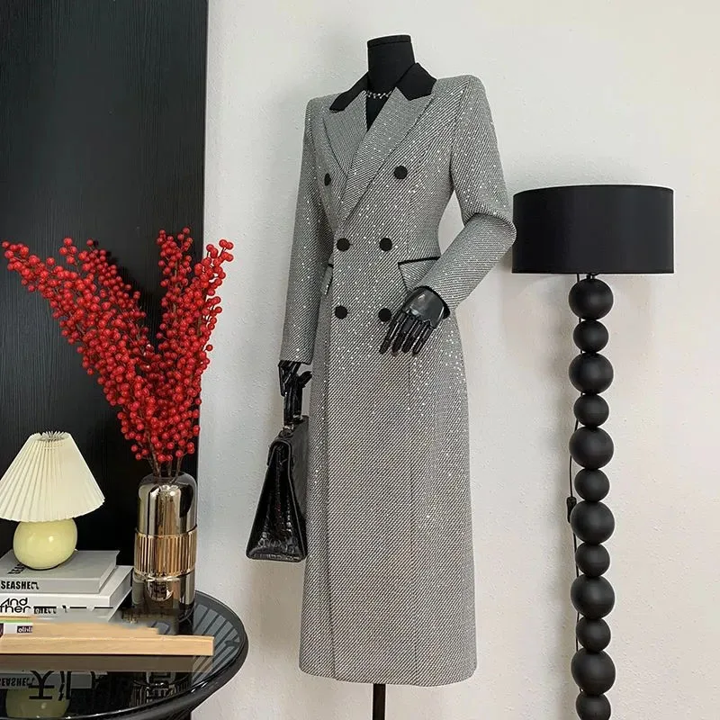 Temperament Wind Long Female Trench 2025 Autumn Winter New Waist Slimming Over Knee Fashion High Quality Women Trench Coat
Temperament Wind Long Female Trench 2025 Autumn Winter New Waist Slimming Over Knee Fashion High Quality Women Trench Coat