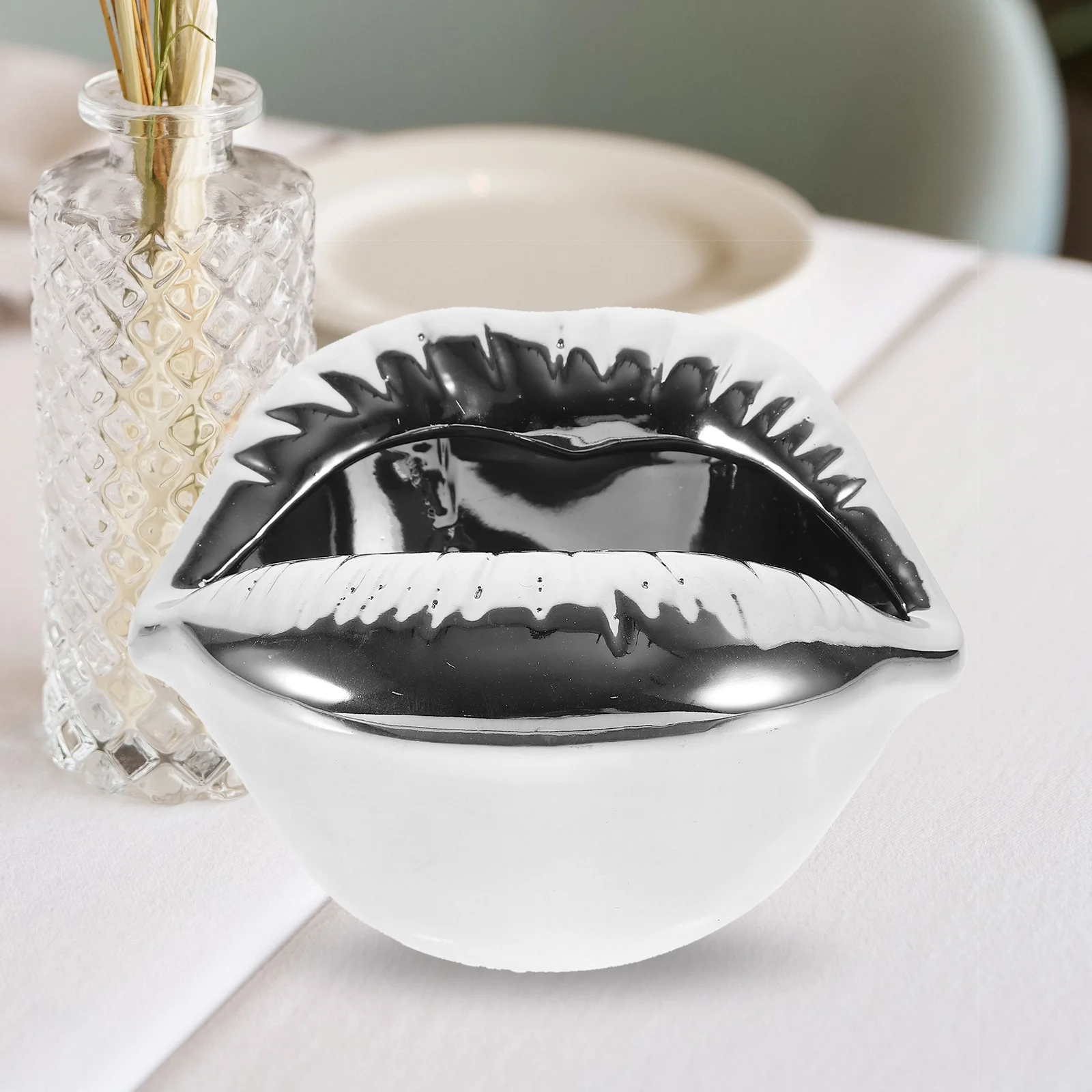 Декоративная пепельница, новинка, сигара, керамическая, милая, индивидуальная, домашняя, красивые, Cemeric Lips
Декоративная пепельница, новинка, сигара, керамическая, милая, индивидуальная, домашняя, красивые, Cemeric Lips