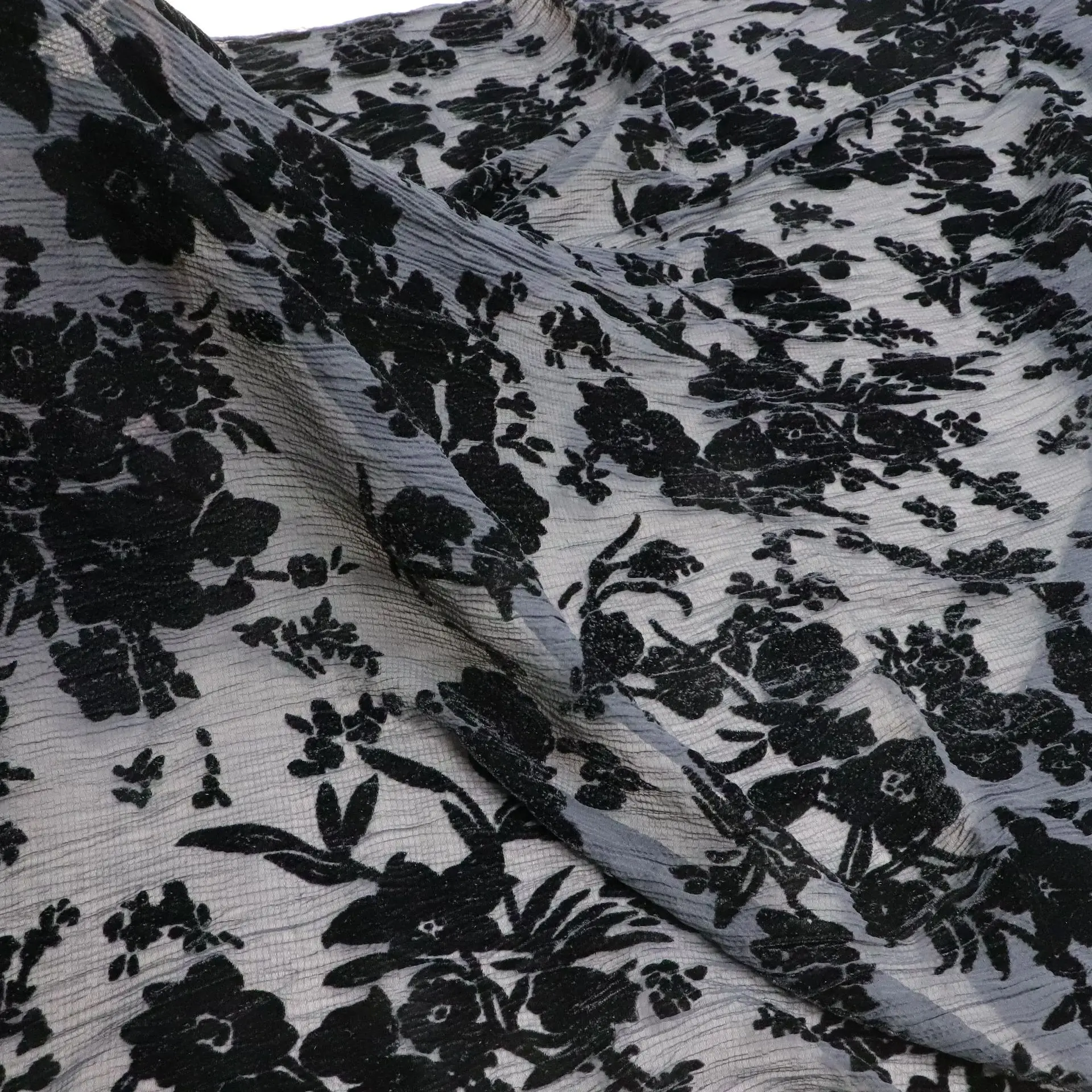 Тканая бархатная парча, липкая ткань Shunqi, ночная рубашка, платье Cheongsam, ткань
Тканая бархатная парча, липкая ткань Shunqi, ночная рубашка, платье Cheongsam, ткань