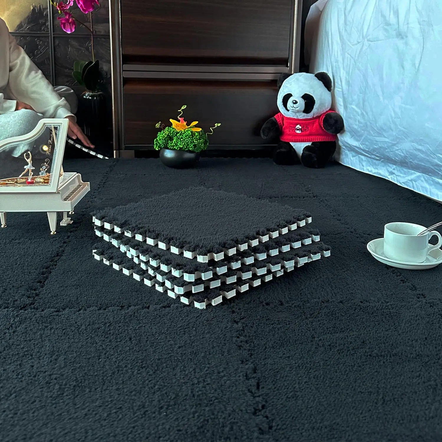 12 Pcs Kids Foam Interlocking Carpet Tiles with Border, Thick Carpet Squares Plush Floor Playmats
12 Pcs Kids Foam Interlocking Carpet Tiles with Border, Thick Carpet Squares Plush Floor Playmats