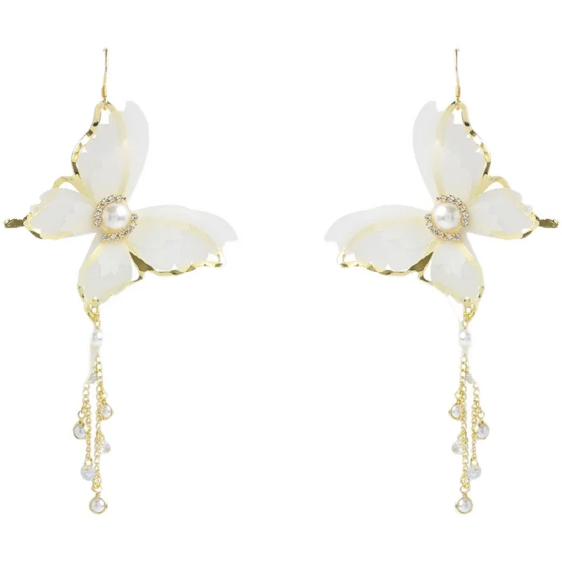 Light luxury niche white super fairy butterfly fringed earrings temperament exaggerated earrings
Light luxury niche white super fairy butterfly fringed earrings temperament exaggerated earrings