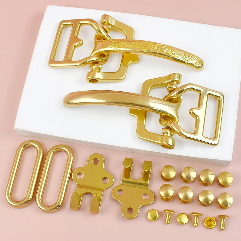 1Set Meetee 38mm Metal Solid Brass Belt Buckle Waistband Decorative Hook Clasp Screw Adjustable Clip Handmade Leather Accessory
1Set Meetee 38mm Metal Solid Brass Belt Buckle Waistband Decorative Hook Clasp Screw Adjustable Clip Handmade Leather Accessory