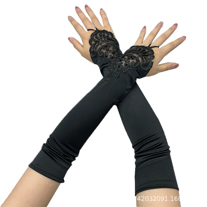 Women's Petal Elast Gloves Satin Elastic Gloves Cosplay Halloween Dinner Performance Velvet Wedding Gloves 1920s Accessories
Women's Petal Elast Gloves Satin Elastic Gloves Cosplay Halloween Dinner Performance Velvet Wedding Gloves 1920s Accessories