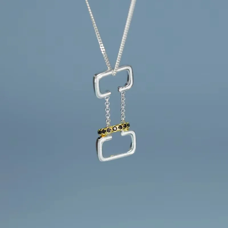 925 Sterling Silver Lock Pendant Necklace for Women Birthday Gifts Wedding Jewelry
925 Sterling Silver Lock Pendant Necklace for Women Birthday Gifts Wedding Jewelry