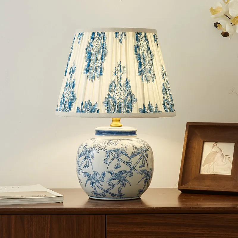 Contemporary Luxury Ceramic Table Lamp LED Living Room Bedroom Bedside Study Villa LED American Retro Creativity Home Desk Light
Contemporary Luxury Ceramic Table Lamp LED Living Room Bedroom Bedside Study Villa LED American Retro Creativity Home Desk Light