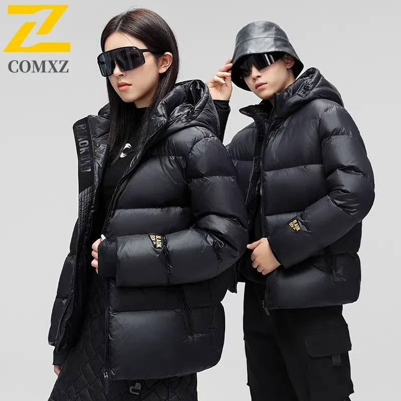 COMXZ Мужская пуховая хлопковая куртка с капюшоном, зимняя утолщенная водонепроницаемая ветрозащитная термопальто, уличная рабочая одежда с флисовой подкладкой для снежного поля
COMXZ Мужская пуховая хлопковая куртка с капюшоном, зимняя утолщенная водонепроницаемая ветрозащитная термопальто, уличная рабочая одежда с флисовой подкладкой для снежного поля