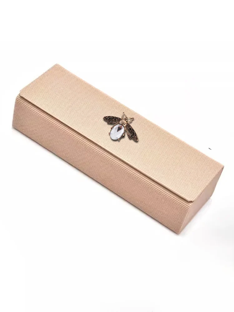 Portable Eyewear Cases Literature Art Inspired Design - Two-Leaf Decor with Natural Elements
Portable Eyewear Cases Literature Art Inspired Design - Two-Leaf Decor with Natural Elements