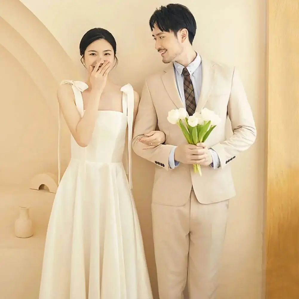 Square Neck Dress Elegant Satin Lace-up Wedding Dress with Shoulder Strap Bow Square Neck A-line Silhouette Design for Filming
Square Neck Dress Elegant Satin Lace-up Wedding Dress with Shoulder Strap Bow Square Neck A-line Silhouette Design for Filming