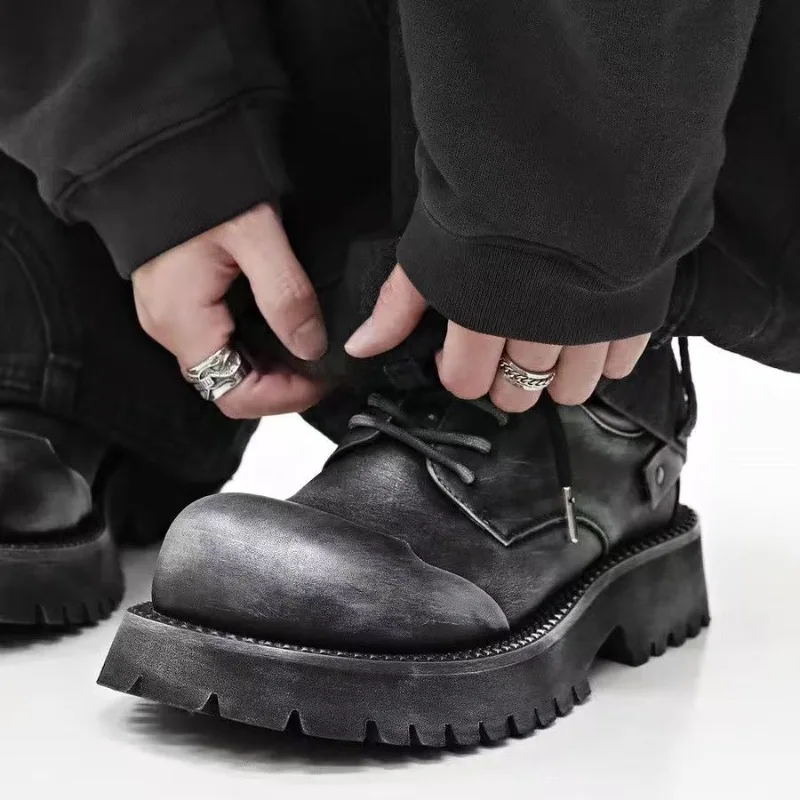 2026 Винтажные повседневные кожаные туфли с большим круглым носком на шнуровке, британская обувь для мужчин и женщин, модная обувь для пар, размеры 36-45
2026 Винтажные повседневные кожаные туфли с большим круглым носком на шнуровке, британская обувь для мужчин и женщин, модная обувь для пар, размеры 36-45