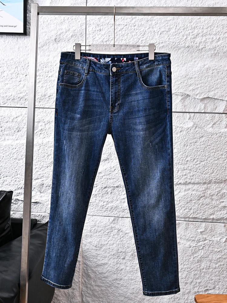 Soft Worn-In Washed Casual Men's Jeans Versatile Comfortable Elastic Straight Leg Jeans Fashionable Urban Style Spring Season
Soft Worn-In Washed Casual Men's Jeans Versatile Comfortable Elastic Straight Leg Jeans Fashionable Urban Style Spring Season