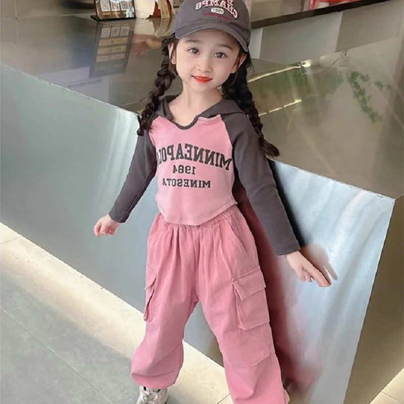 Children Clothing 2023 New Fashionable Girls Set Letter Sports Style T Shirt and Pants Spring and Autumn Casual Two Piece Set
Children Clothing 2023 New Fashionable Girls Set Letter Sports Style T Shirt and Pants Spring and Autumn Casual Two Piece Set
