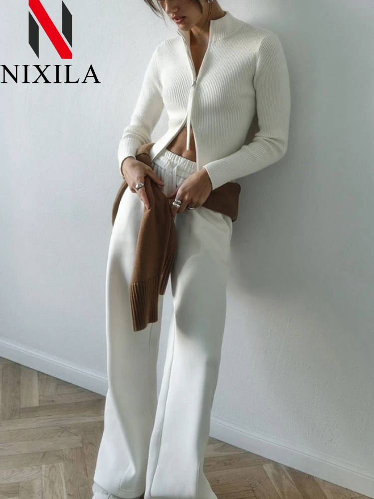 New Autumn Winter Zipper Knitted Cardigan Women Vintage Long Sleeve Tops Stand-Up Collar Street Short Sweater for Female Jacket
New Autumn Winter Zipper Knitted Cardigan Women Vintage Long Sleeve Tops Stand-Up Collar Street Short Sweater for Female Jacket
