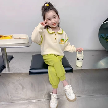 Stylish Spring Autumn Long Sleeve 2 Piece Sweatshirt Clothing Set for Girls Green Pink Strawberry Tops and Matching Pants Outfit