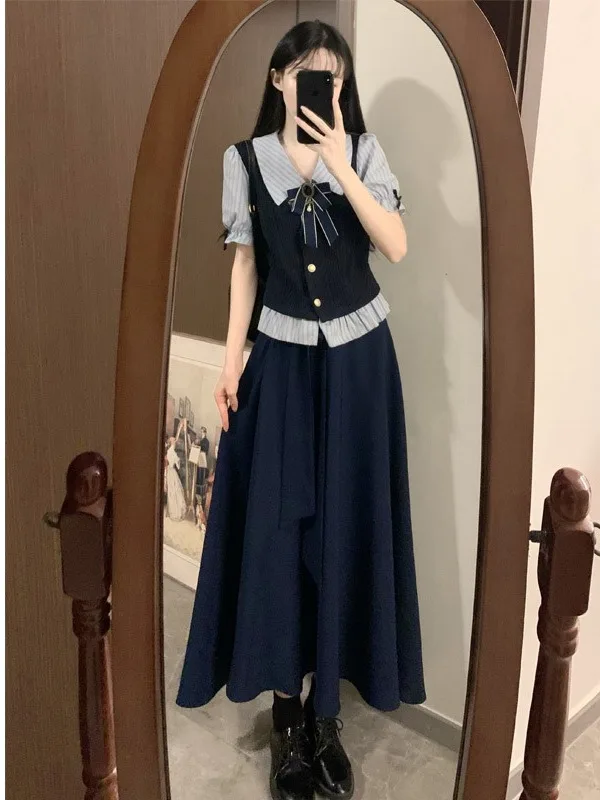 plus Size Women's Summer Shirt And Skirt Set High Waist Midi A-Line Skirt Striped Short Sleeve Collar Fashion Outfit
plus Size Women's Summer Shirt And Skirt Set High Waist Midi A-Line Skirt Striped Short Sleeve Collar Fashion Outfit