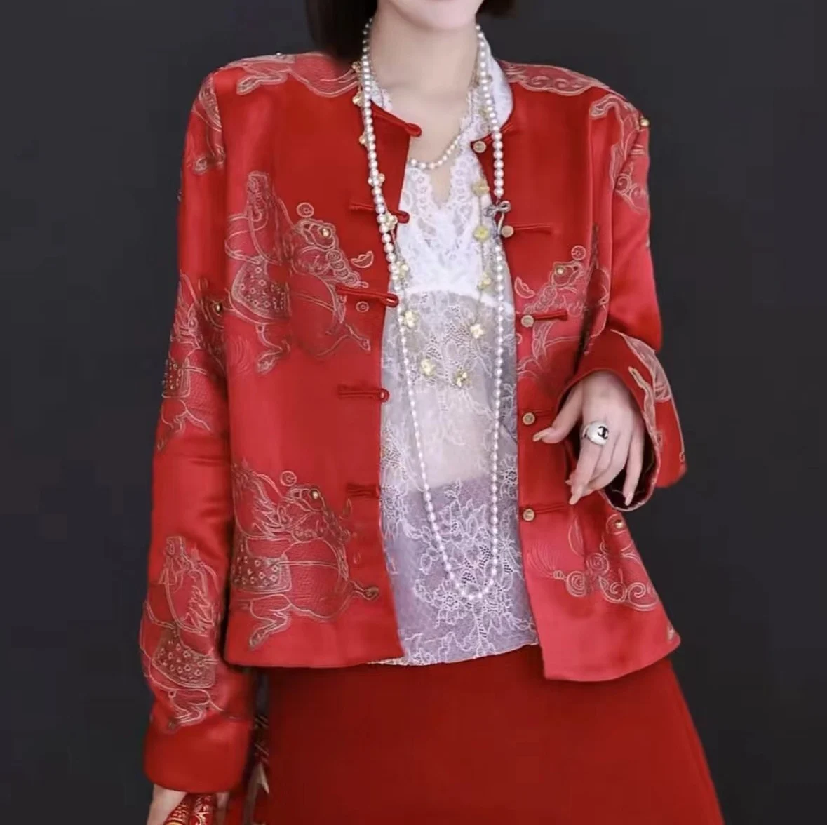 New Chinese Sle National Trend Heavy Embroidery High-End Sensation All-Match Button Coat Top Polyester Fiber Long Sve
New Chinese Sle National Trend Heavy Embroidery High-End Sensation All-Match Button Coat Top Polyester Fiber Long Sve