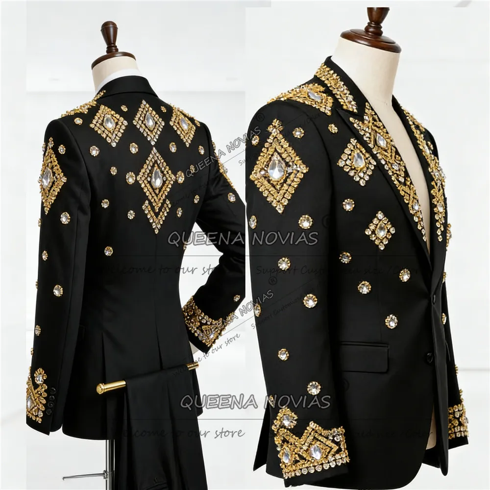 Metallic Jewelry Stones Suit Men Slim Fit Beaded Peaked Lable Prom Blazers Customized Man Banquet Party Groom Tuxedos Plus Size
Metallic Jewelry Stones Suit Men Slim Fit Beaded Peaked Lable Prom Blazers Customized Man Banquet Party Groom Tuxedos Plus Size