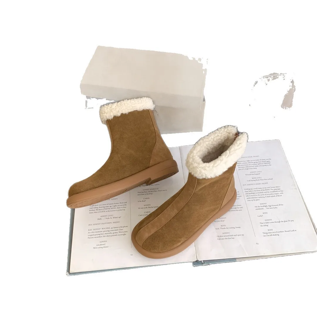 2025Autumn and Winter New Genuine Leather Thick-Soled Sheep Wool Back Zipper Warm Anti-Slip Snow Boots
2025Autumn and Winter New Genuine Leather Thick-Soled Sheep Wool Back Zipper Warm Anti-Slip Snow Boots