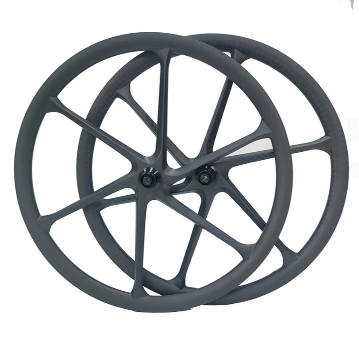 Carbon Fiber 27.5er 29er Mountain Bike 6 Spokes Wheelset 36mm Wide 25mm Depth MTB Boost Six Spoke Wheels Center Lock Six Bolt UD 
Carbon Fiber 27.5er 29er Mountain Bike 6 Spokes Wheelset 36mm Wide 25mm Depth MTB Boost Six Spoke Wheels Center Lock Six Bolt UD