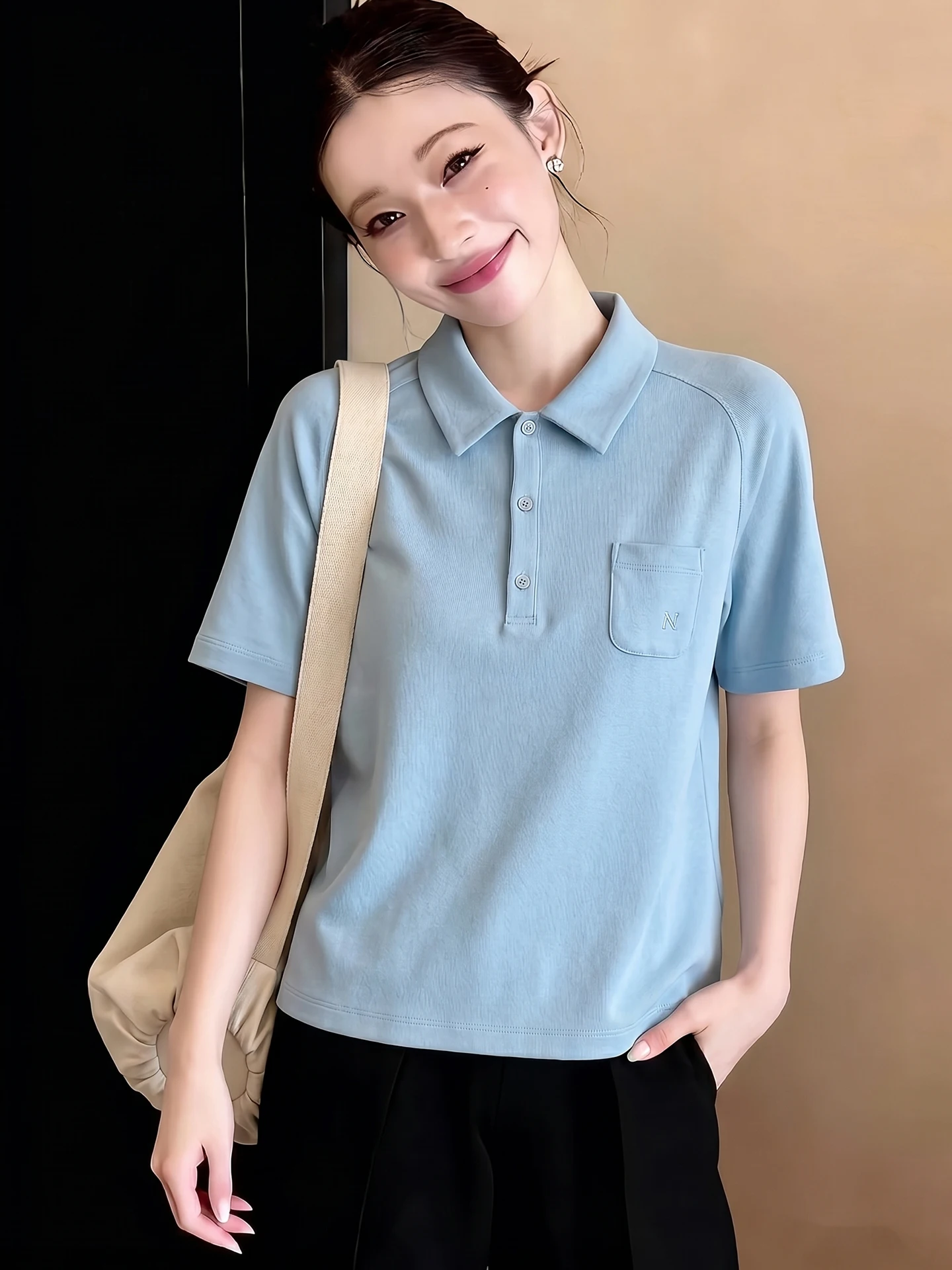 Skin-friendly Pure Color Short Sleeve Turn-down Collar Half-unbuttoned Base Shirt Korean Style Summer Top for Young Women
Skin-friendly Pure Color Short Sleeve Turn-down Collar Half-unbuttoned Base Shirt Korean Style Summer Top for Young Women