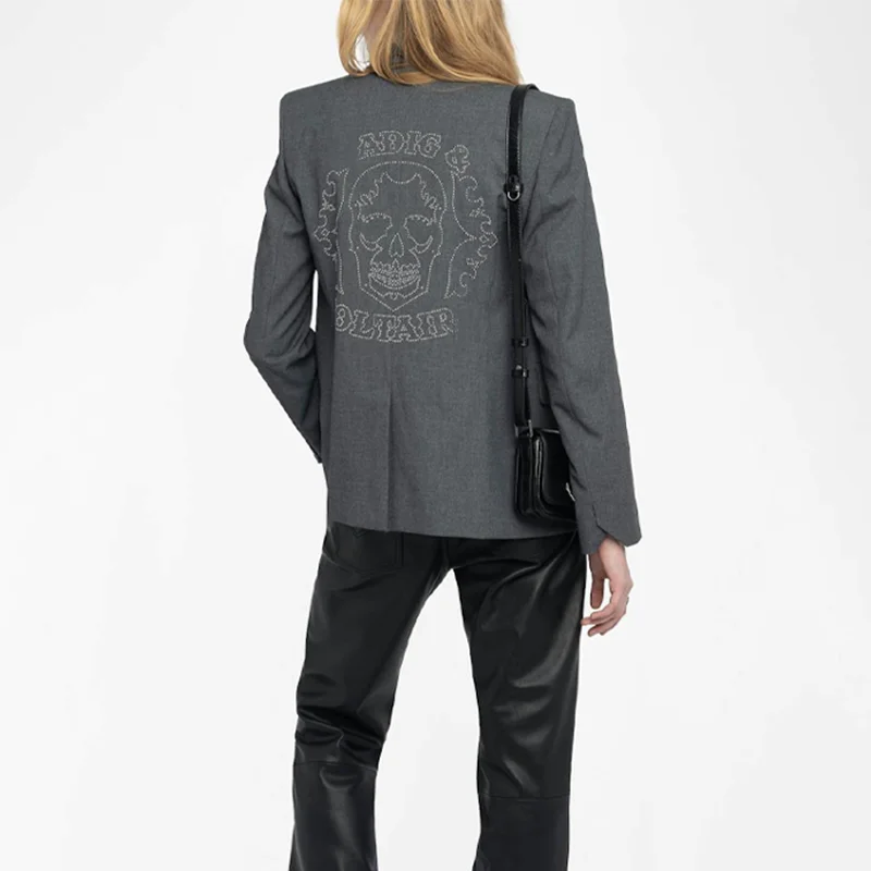 Женский серый пиджак, брюки с черепом и бриллиантами, серые топы для торжественных случаев, брючные комплекты, женские однотонные костюмы, женские пальто с лацканами на пуговицах
Женский серый пиджак, брюки с черепом и бриллиантами, серые топы для торжественных случаев, брючные комплекты, женские однотонные костюмы, женские пальто с лацканами на пуговицах