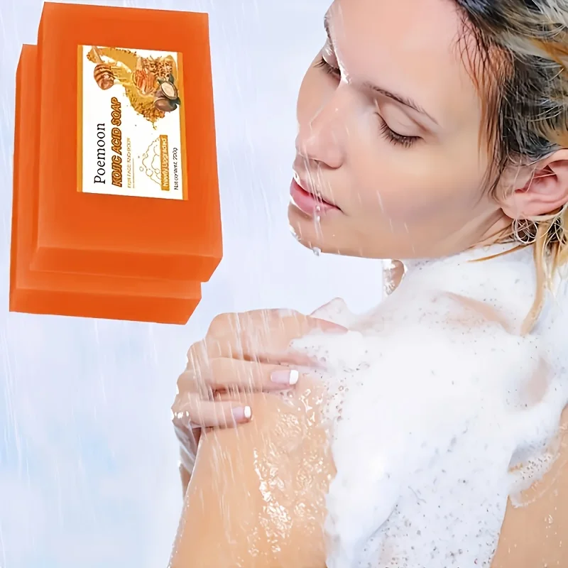 This lemon and turmeric double-pack soap contains glycerin, papaya, and ginger, which brighten and moisturize the skin, leaving it with a natural glow. With its natural ingredients and gentle formula, it's an ideal choice for skincare enthusiasts.
This lemon and turmeric double-pack soap contains glycerin, papaya, and ginger, which brighten and moisturize the skin, leaving it with a natural glow. With its natural ingredients and gentle formula, it's an ideal choice for skincare enthusiasts.