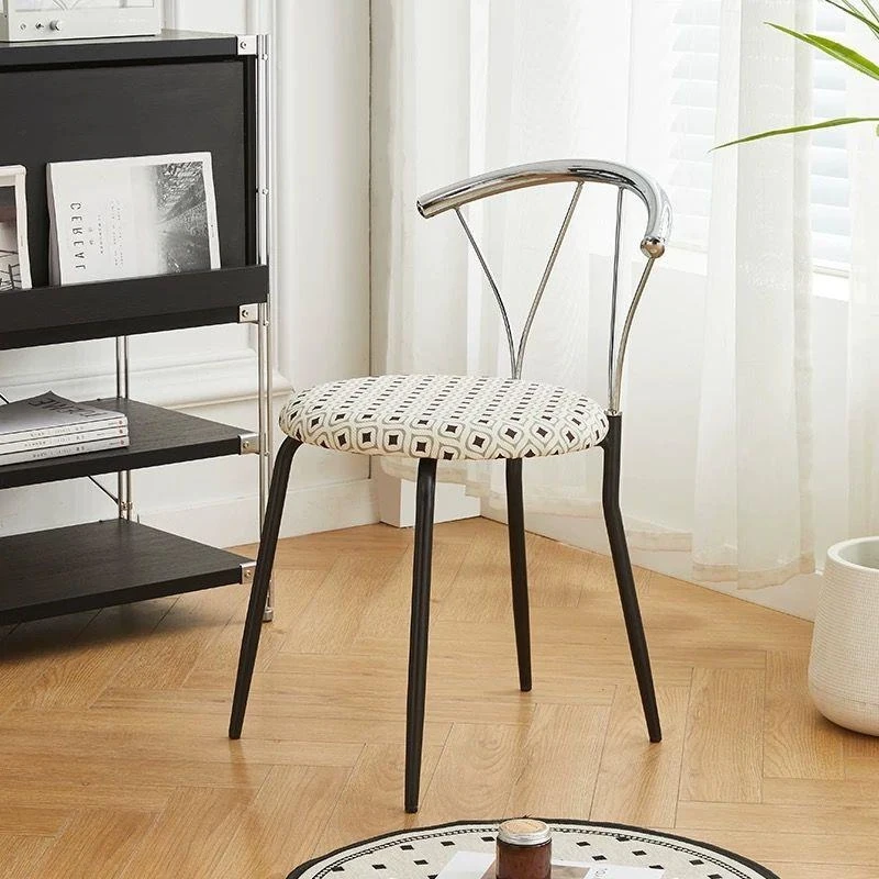Medieval Nordic light luxury Internet celebrity solid wood retro dining chair backrest home modern backrest chair simple
Medieval Nordic light luxury Internet celebrity solid wood retro dining chair backrest home modern backrest chair simple