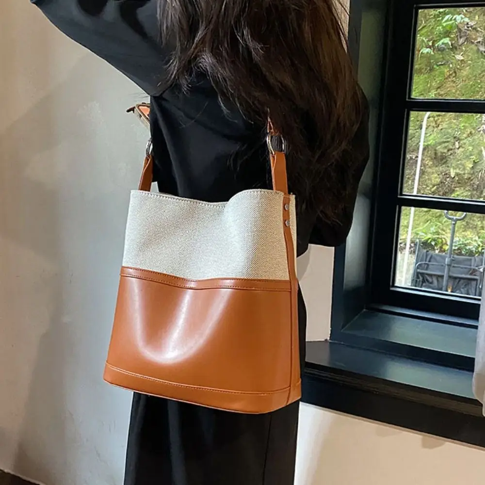 Лоскутная сумка на плечо из искусственной кожи, большая вместительная повседневная сумка-тоут нового дизайна, сумка в корейском стиле, ретро сумка для подмышек, отпуск 
Лоскутная сумка на плечо из искусственной кожи, большая вместительная повседневная сумка-тоут нового дизайна, сумка в корейском стиле, ретро сумка для подмышек, отпуск