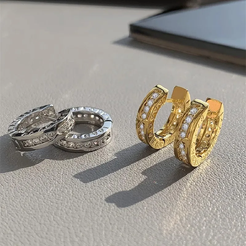 S925 Silver Needle Circle Plain Circle Earrings for Women Advanced Sense Unique Luxury Niche Design 2023 New Summer Ear Stud KR
S925 Silver Needle Circle Plain Circle Earrings for Women Advanced Sense Unique Luxury Niche Design 2023 New Summer Ear Stud KR