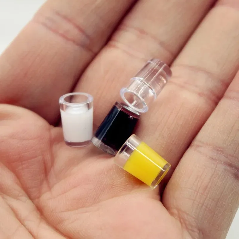 4 Pieces Tiny Beverage Bottles, Dollhouse Mini Food Toy Ornaments
4 Pieces Tiny Beverage Bottles, Dollhouse Mini Food Toy Ornaments