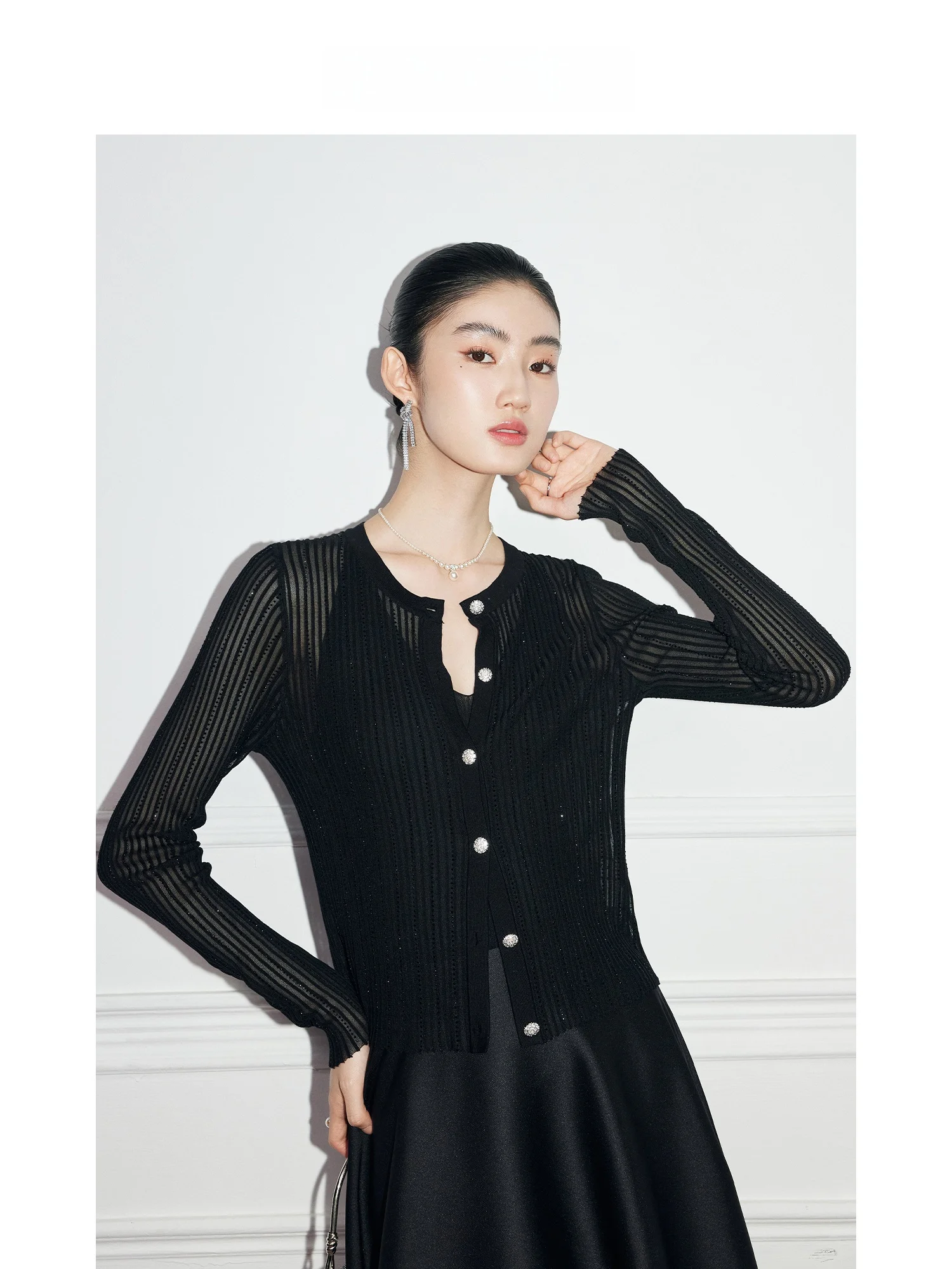 MandyZhang Spring Elegant Knitted Ruched Diamond Black Cardigan Women's Commute Versatile Ruche Long Sleeve Slim Fit Coat
MandyZhang Spring Elegant Knitted Ruched Diamond Black Cardigan Women's Commute Versatile Ruche Long Sleeve Slim Fit Coat